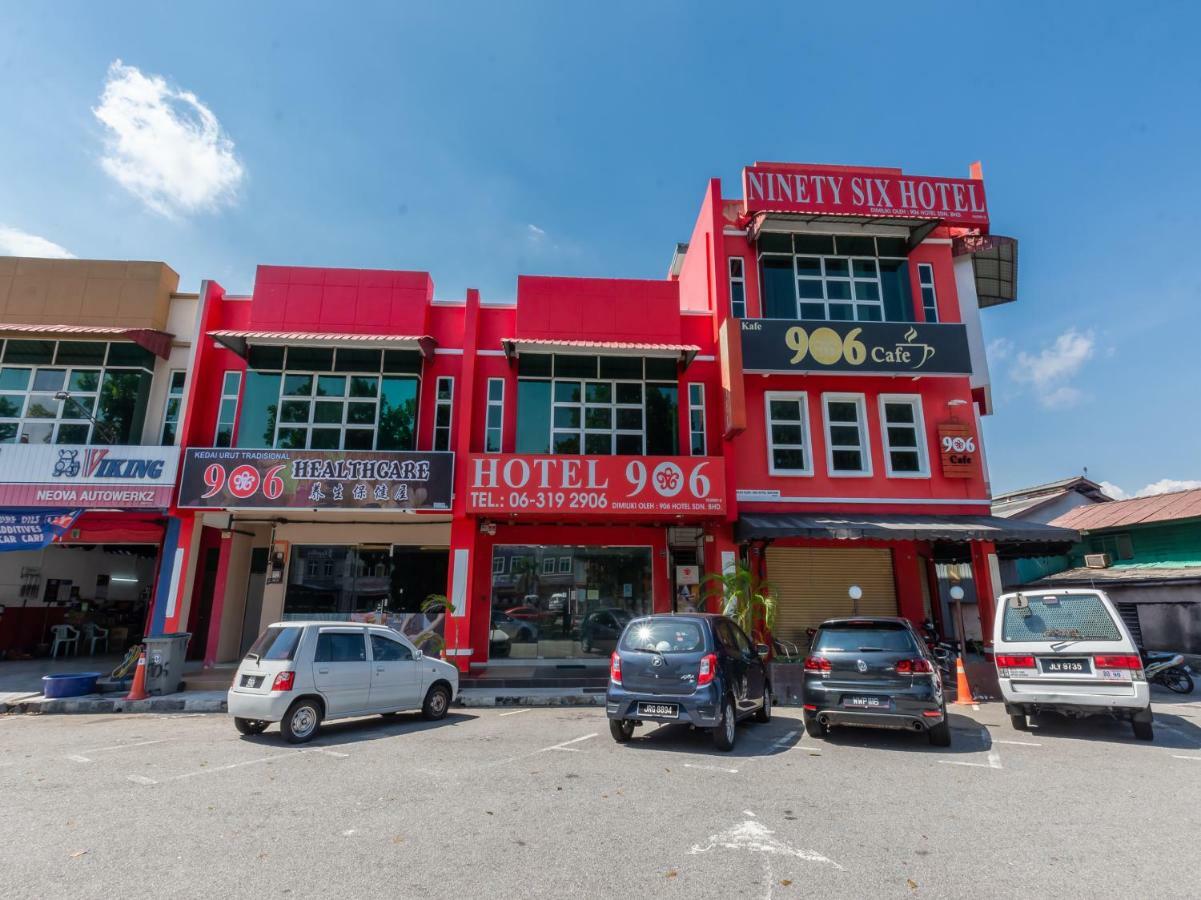 Hotel Oyo 1155 906 Batu Berendam Malacca Exteriér fotografie